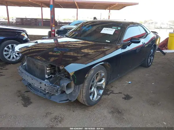 2C3CDZAG8HH560619 2017 DODGE CHALLENGER - Image 2