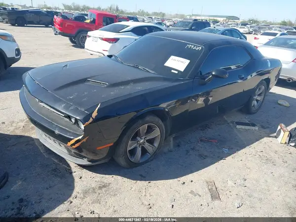 2C3CDZAG8HH568378 2017 DODGE CHALLENGER - Image 2