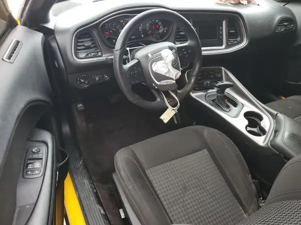 2C3CDZAG8HH573919 2017 DODGE CHALLENGER - Image 8