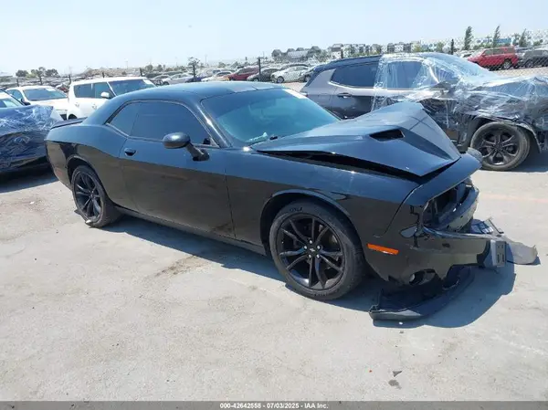 2C3CDZAG8HH573953 2017 DODGE CHALLENGER - Image 1