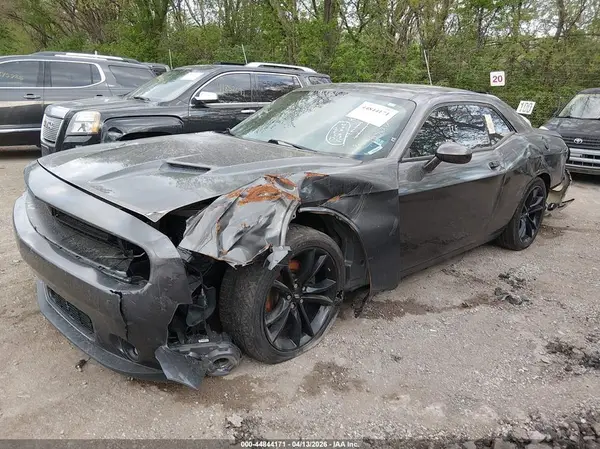 2C3CDZAG8HH594530 2017 DODGE CHALLENGER - Image 2