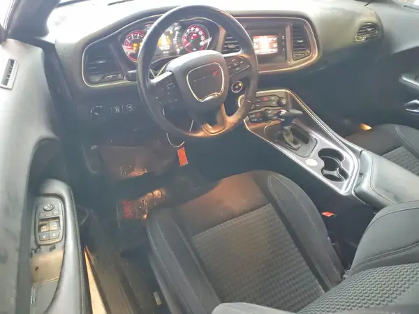 2C3CDZAG8HH598304 2017 DODGE CHALLENGER - Image 8