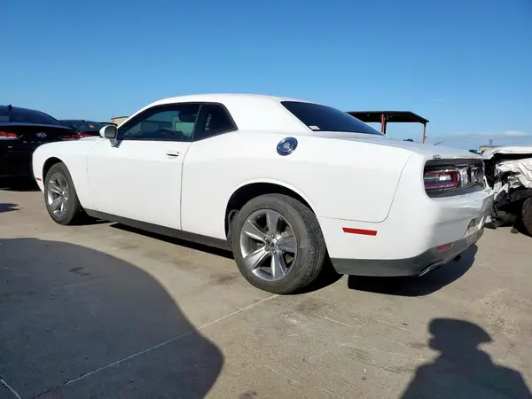 2C3CDZAG8HH611438 2017 DODGE CHALLENGER - Image 2
