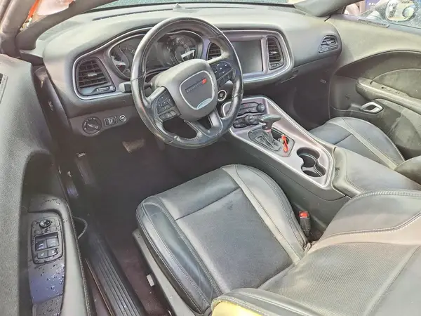 2C3CDZAG8HH614601 2017 DODGE CHALLENGER - Image 8