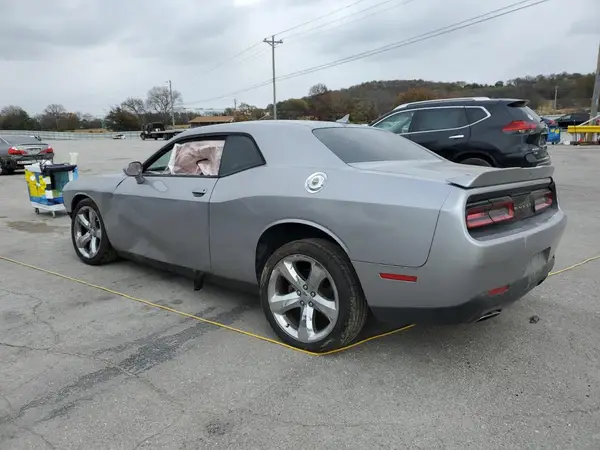 2C3CDZAG8HH639286 2017 DODGE CHALLENGER - Image 2