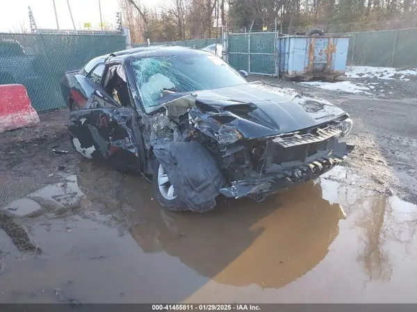 2C3CDZAG8HH640633 2017 DODGE CHALLENGER - Image 1