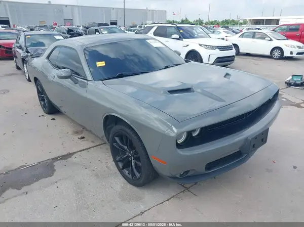 2C3CDZAG8JH110801 2018 DODGE CHALLENGER - Image 1
