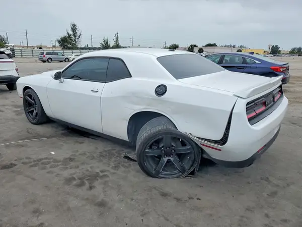 2C3CDZAG8JH131003 2018 DODGE CHALLENGER - Image 2