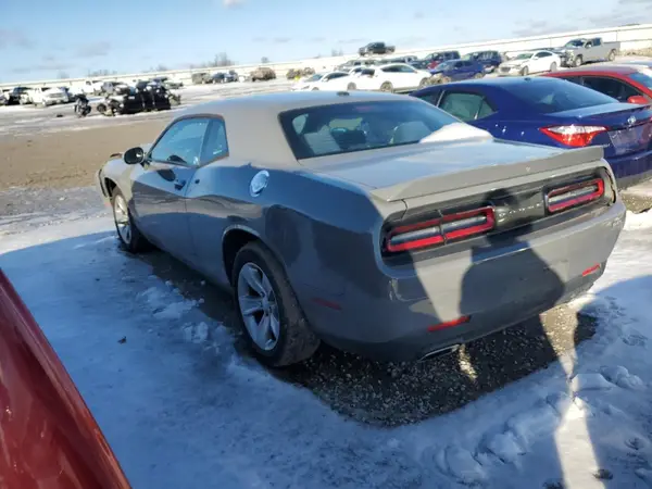 2C3CDZAG8JH138601 2018 DODGE CHALLENGER - Image 2