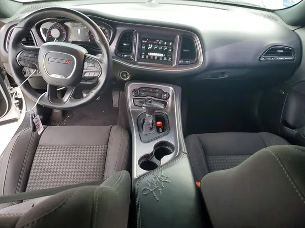 2C3CDZAG8JH152868 2018 DODGE CHALLENGER - Image 8