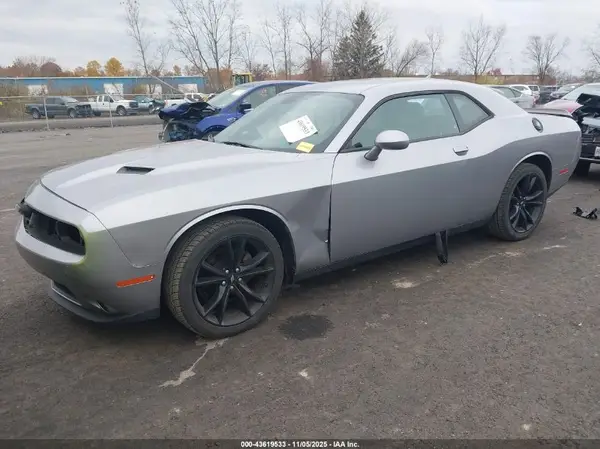 2C3CDZAG8JH204645 2018 DODGE CHALLENGER - Image 2