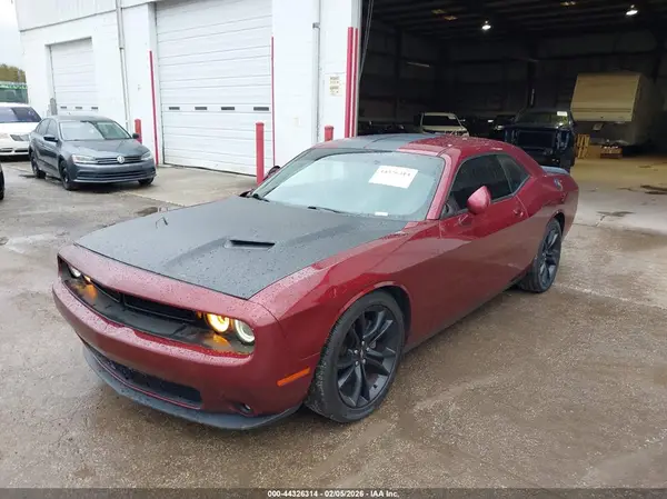 2C3CDZAG8JH229108 2018 DODGE CHALLENGER - Image 2