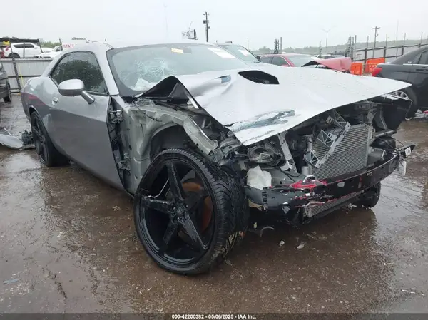 2C3CDZAG8JH231926 2018 DODGE CHALLENGER - Image 1