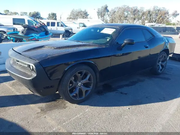 2C3CDZAG8JH263081 2018 DODGE CHALLENGER - Image 2