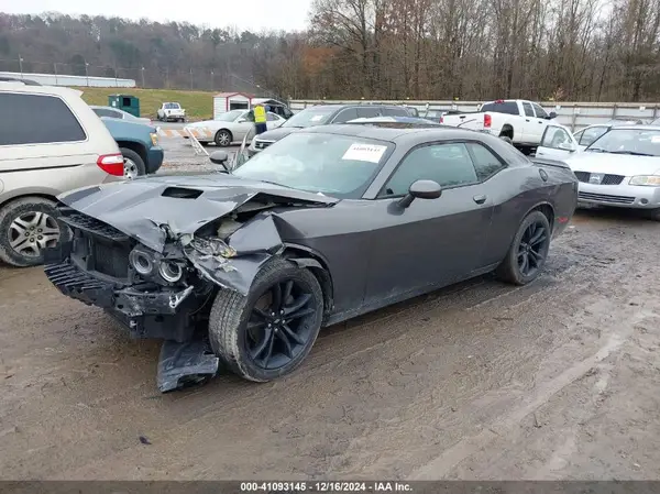 2C3CDZAG8JH271214 2018 DODGE CHALLENGER - Image 2