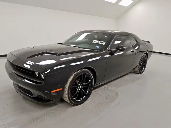 2C3CDZAG8JH271231 2018 DODGE CHALLENGER - Image 1