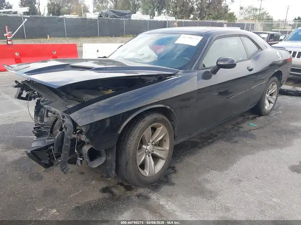 2C3CDZAG8JH306107 2018 DODGE CHALLENGER - Image 2