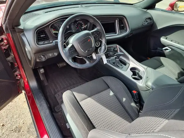 2C3CDZAG8JH333050 2018 DODGE CHALLENGER - Image 8