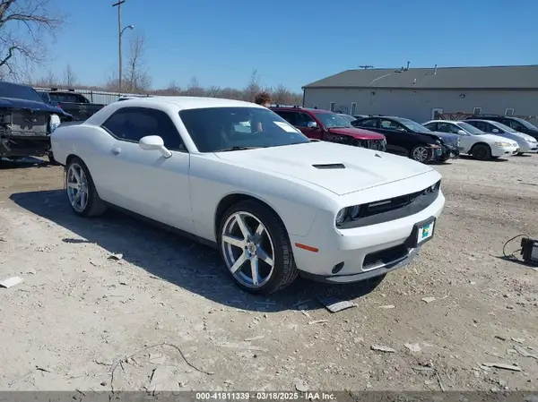 2C3CDZAG8JH339480 2018 DODGE CHALLENGER - Image 1
