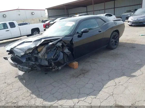 2C3CDZAG8KH500394 2019 DODGE CHALLENGER - Image 2