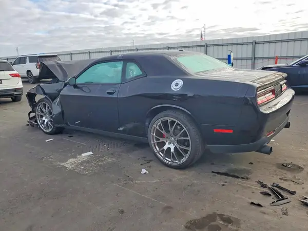 2C3CDZAG8KH563589 2019 DODGE CHALLENGER - Image 2