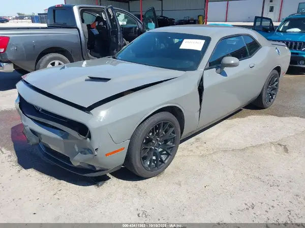 2C3CDZAG8KH668701 2019 DODGE CHALLENGER - Image 2