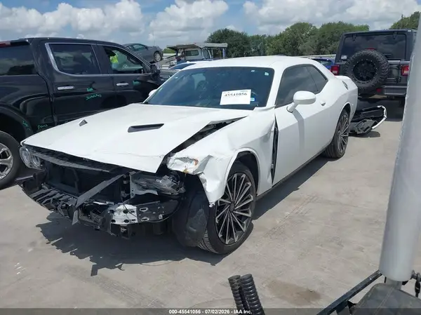 2C3CDZAG8KH672120 2019 DODGE CHALLENGER - Image 2
