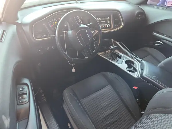 2C3CDZAG8KH687653 2019 DODGE CHALLENGER - Image 8