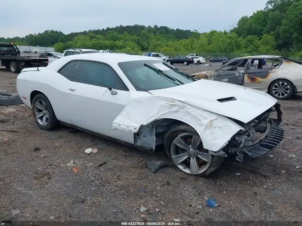 2C3CDZAG8KH701583 2019 DODGE CHALLENGER - Image 1
