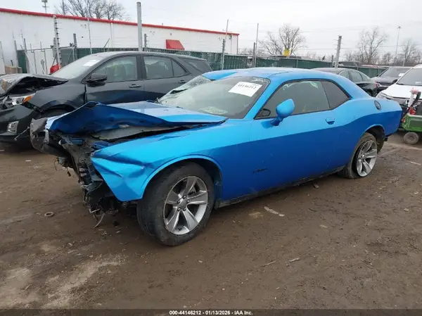 2C3CDZAG8KH729237 2019 DODGE CHALLENGER - Image 2