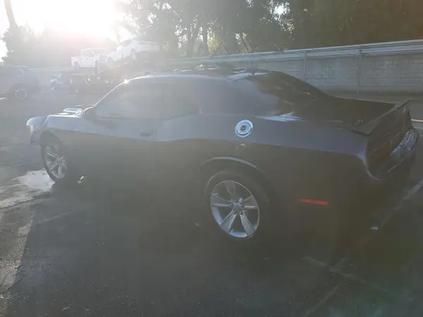 2C3CDZAG8KH752050 2019 DODGE CHALLENGER - Image 2