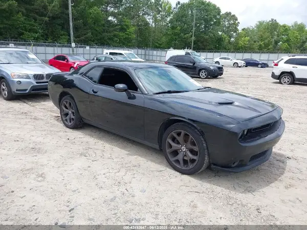 2C3CDZAG8KH759175 2019 DODGE CHALLENGER - Image 1