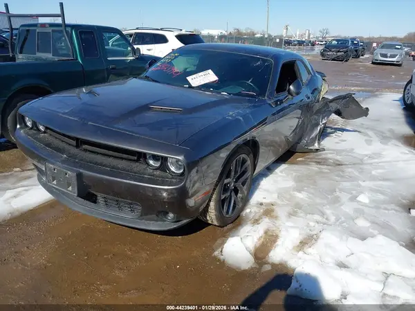 2C3CDZAG8LH109747 2020 DODGE CHALLENGER - Image 2