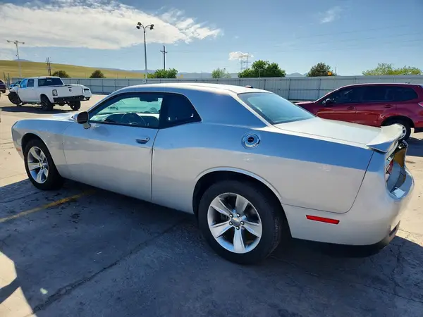 2C3CDZAG8LH139492 2020 DODGE CHALLENGER - Image 2