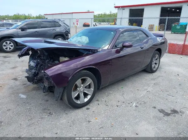 2C3CDZAG8LH206818 2020 DODGE CHALLENGER - Image 2