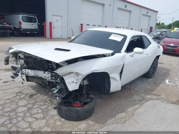 2C3CDZAG8LH214935 2020 DODGE CHALLENGER - Image 2