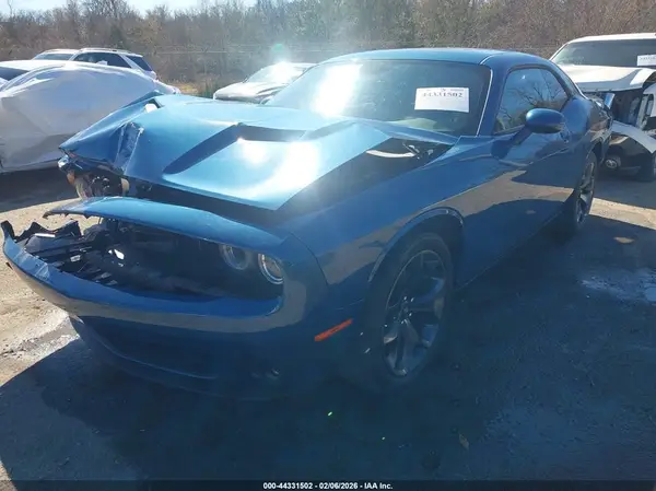 2C3CDZAG8LH227149 2020 DODGE CHALLENGER - Image 2
