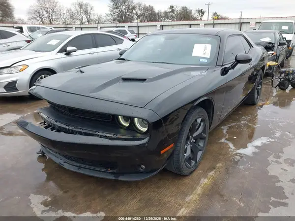2C3CDZAG8LH250673 2020 DODGE CHALLENGER - Image 2