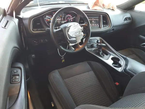 2C3CDZAG8MH676185 2021 DODGE CHALLENGER - Image 8