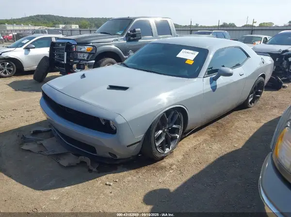 2C3CDZAG8NH137597 2022 DODGE CHALLENGER - Image 2