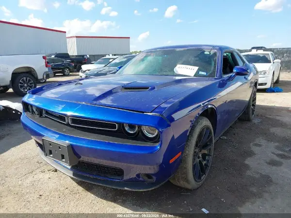 2C3CDZAG8NH185519 2022 DODGE CHALLENGER - Image 2
