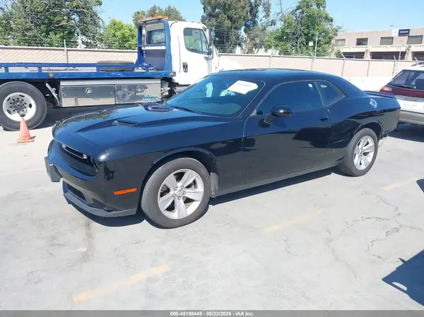 2C3CDZAG8PH526470 2023 DODGE CHALLENGER - Image 2