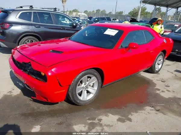 2C3CDZAG8PH553653 2023 DODGE CHALLENGER - Image 2