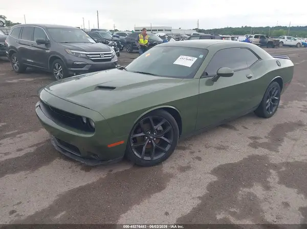 2C3CDZAG8PH696165 2023 DODGE CHALLENGER - Image 2