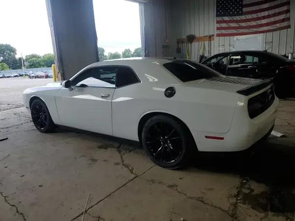 2C3CDZAG9GH101047 2016 DODGE CHALLENGER - Image 2