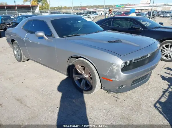 2C3CDZAG9GH113618 2016 DODGE CHALLENGER - Image 1