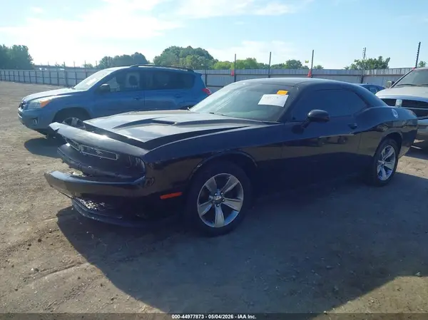 2C3CDZAG9GH138325 2016 DODGE CHALLENGER - Image 2