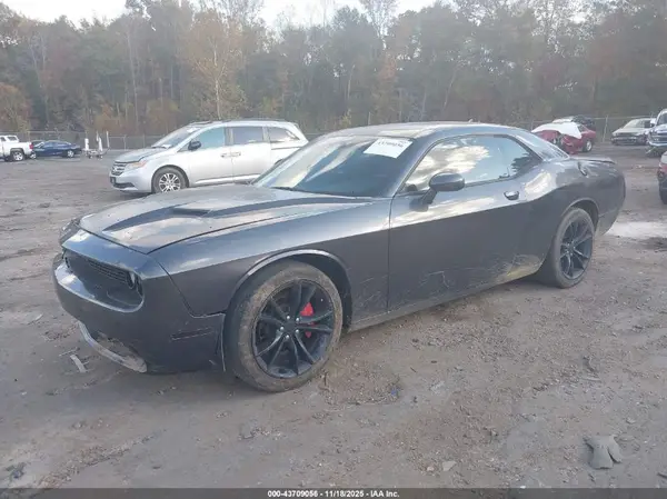 2C3CDZAG9GH148739 2016 DODGE CHALLENGER - Image 2