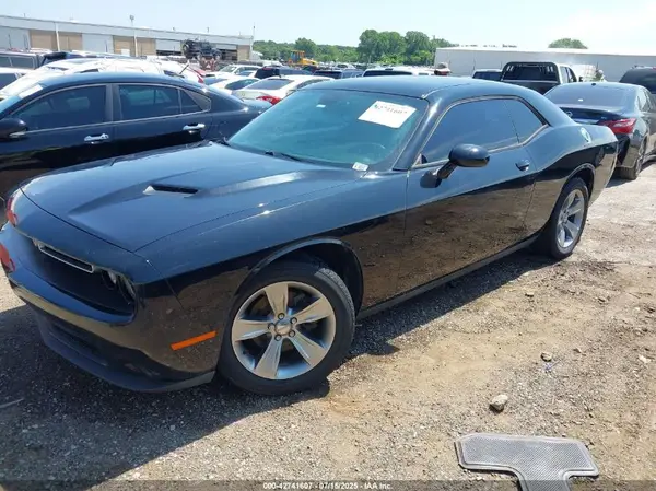 2C3CDZAG9GH162740 2016 DODGE CHALLENGER - Image 2