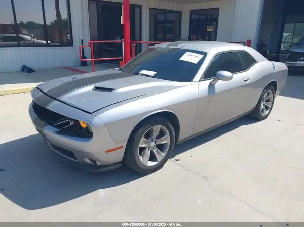 2C3CDZAG9GH183765 2016 DODGE CHALLENGER - Image 2